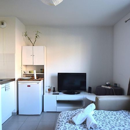 Studio Gare St Roch 1Er Etage - Air Rental 蒙彼利埃 外观 照片